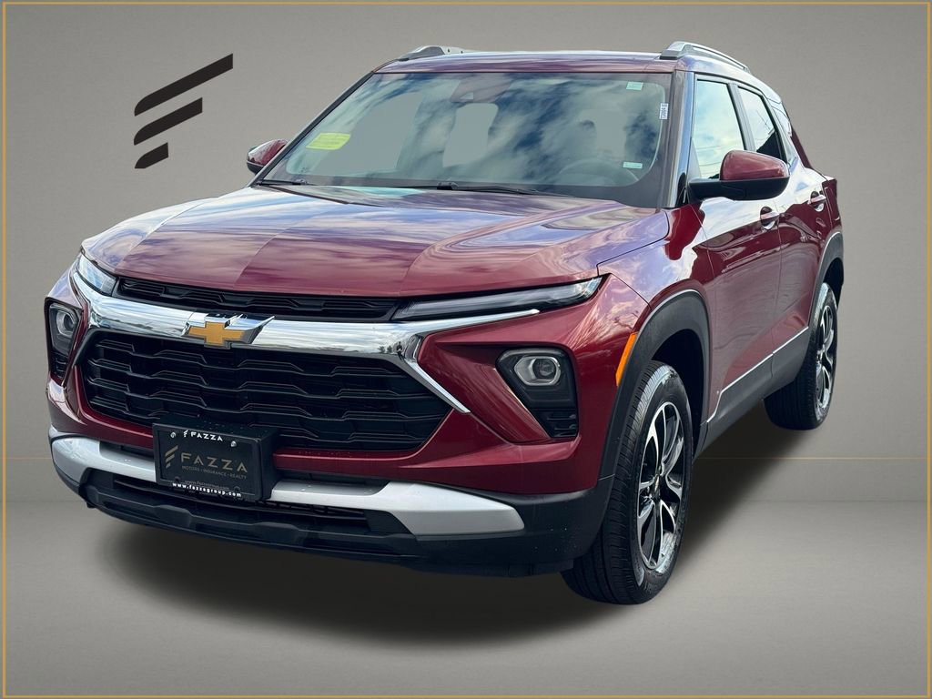 Used 2025 Chevrolet TrailBlazer LT AWD/4WD image 1