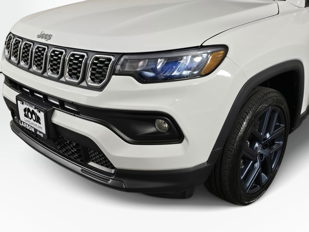 New 2026 Jeep Compass Latitude AWD/4WD image 13