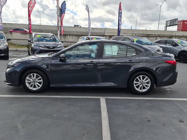 Used 2025 Toyota Camry LE FWD image 12