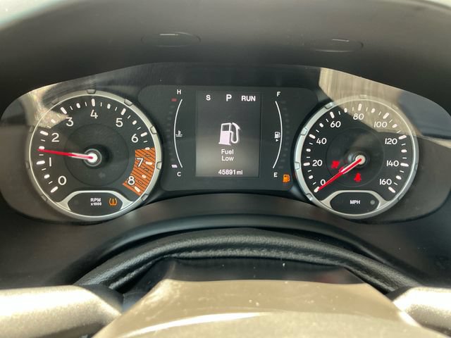 Used 2020 Jeep Renegade Latitude w/ Cold Weather Group AWD/4WD image 20