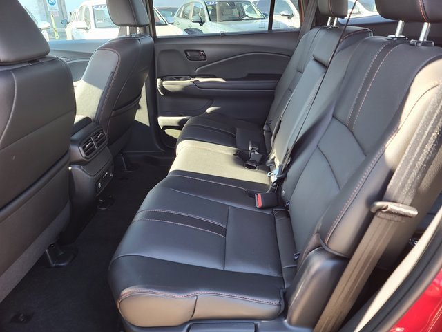 Certified 2025 Honda Passport TrailSport image 14