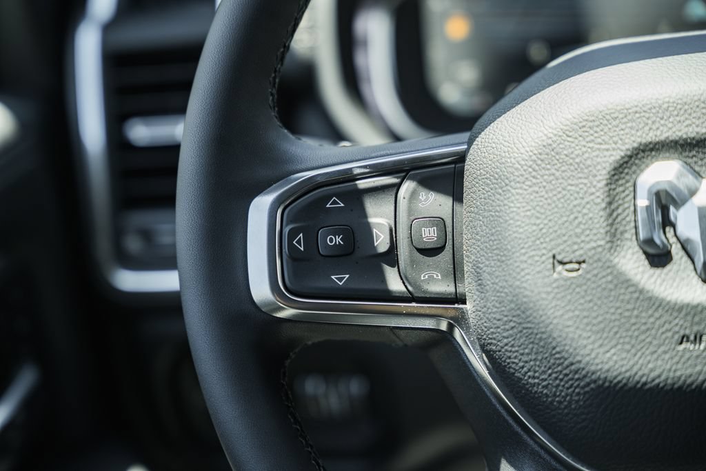 New 2026 RAM 2500 Laramie AWD/4WD image 34