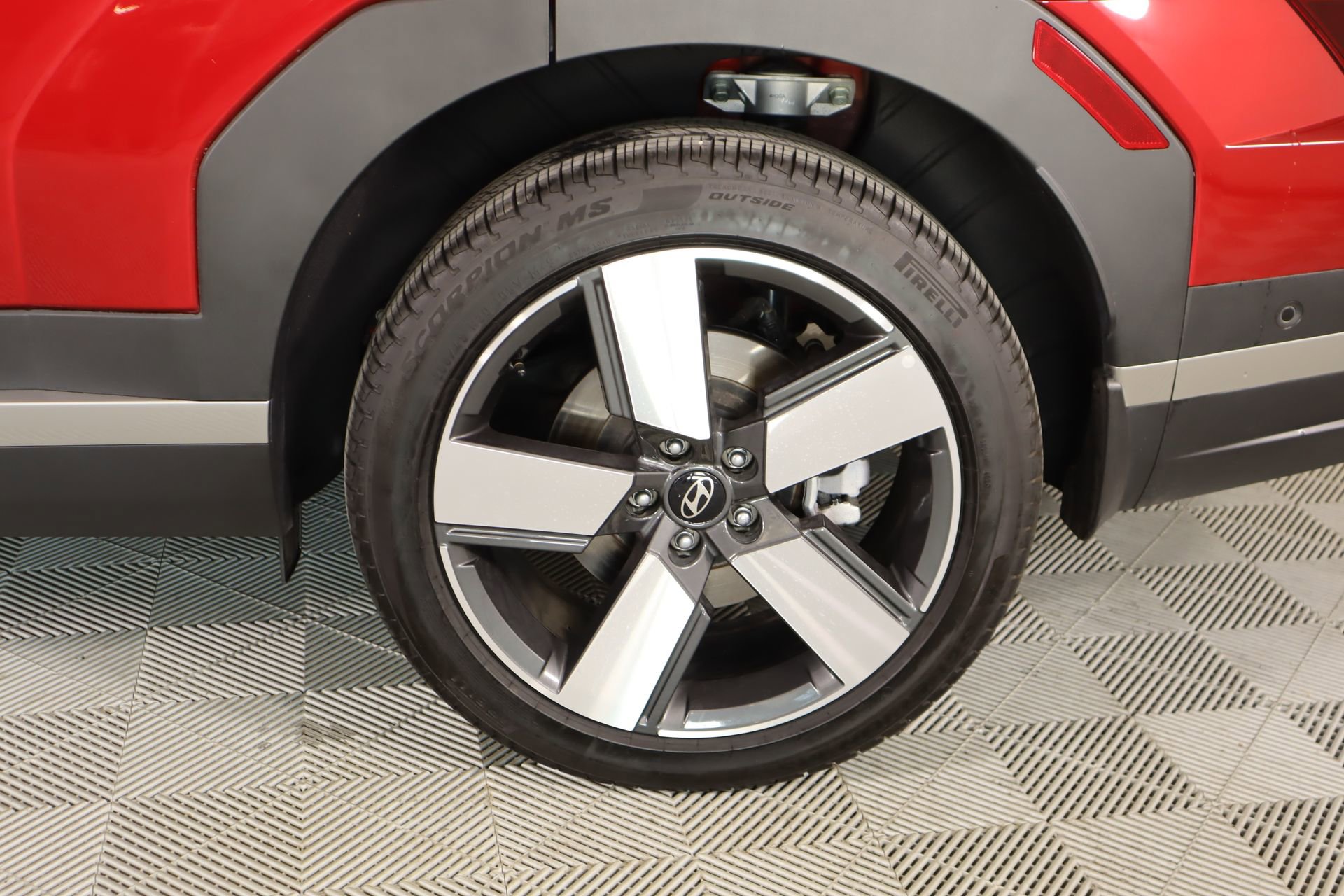 Certified 2025 Hyundai Santa Fe Limited image 19