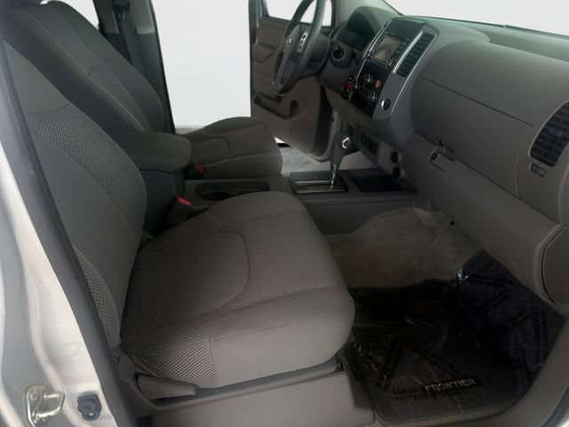 Used 2016 Nissan Frontier SV w/ SV Value Truck Package RWD image 34