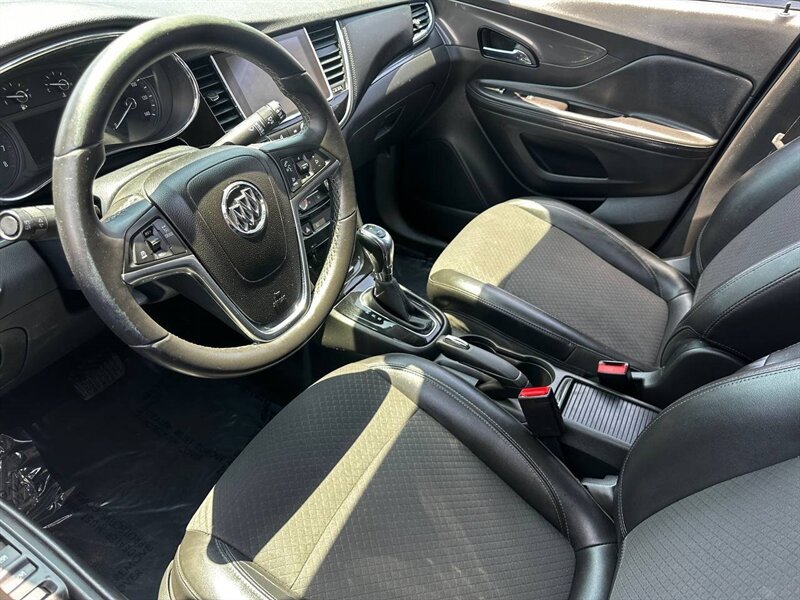 Used 2018 Buick Encore Preferred image 5