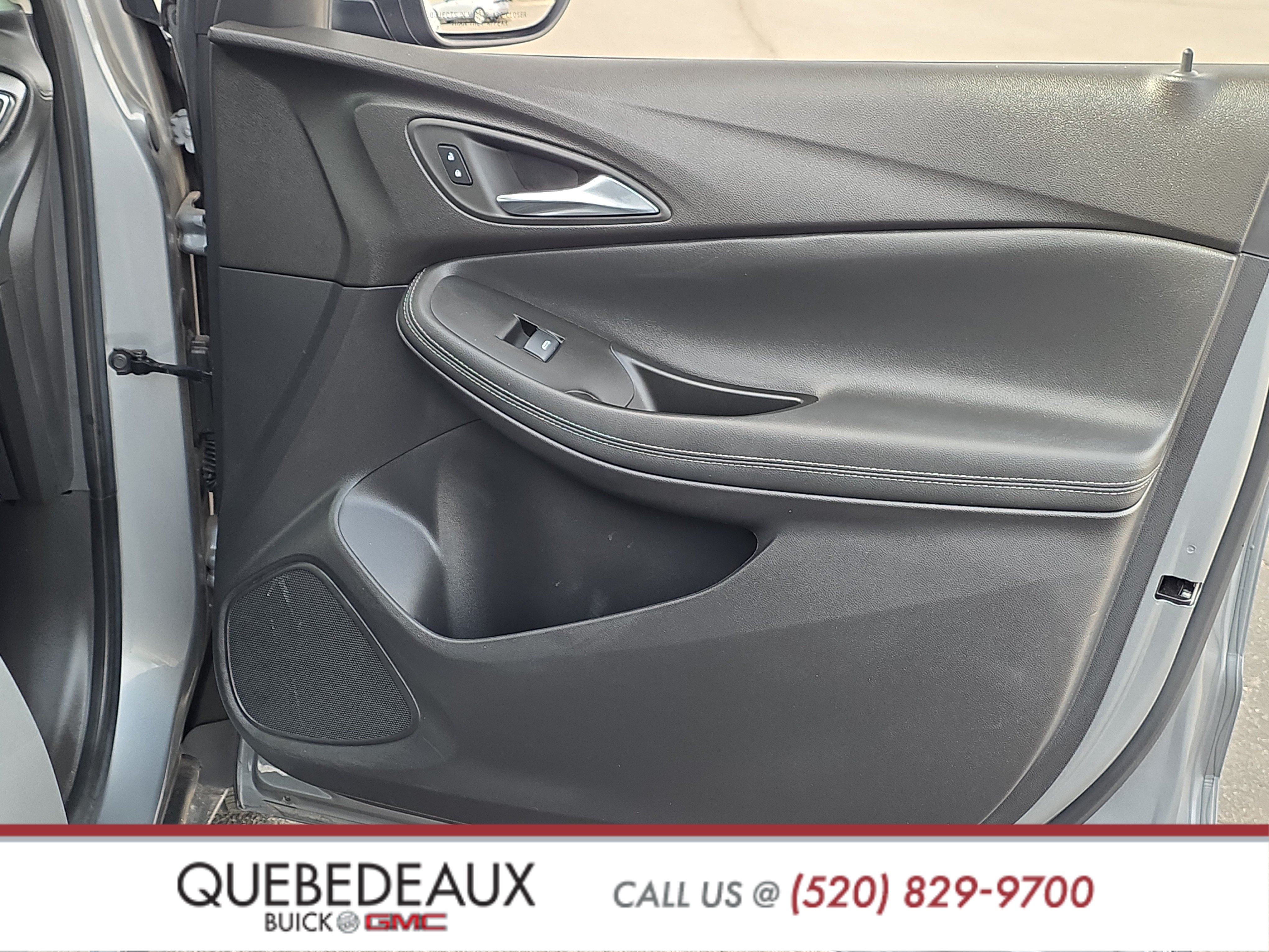 Used 2023 Buick Encore GX Select FWD image 25
