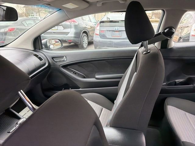 Used 2015 Kia Forte Koup EX FWD image 24
