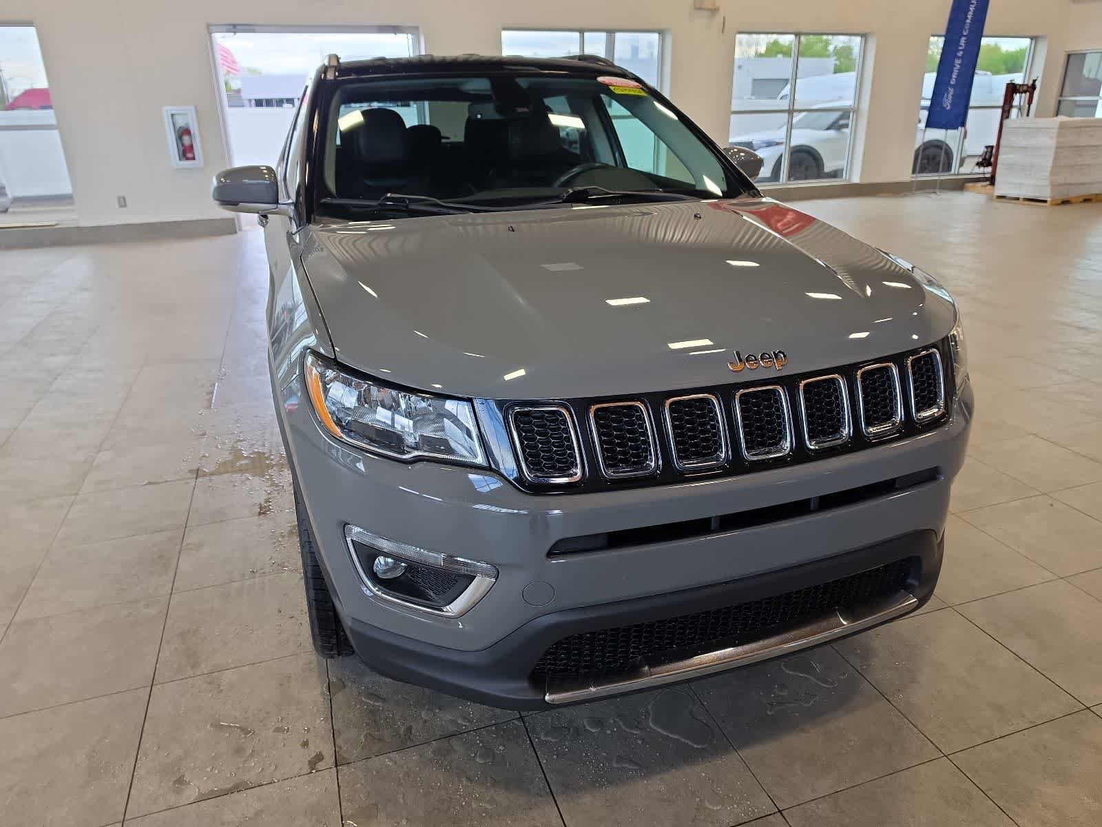 Used 2019 Jeep Compass Limited AWD/4WD image 8