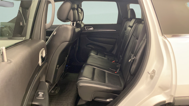 Used 2019 Jeep Grand Cherokee Limited AWD/4WD image 28