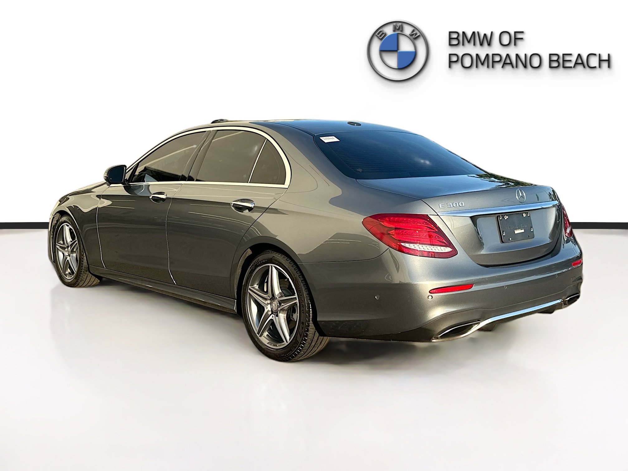 Used 2017 Mercedes-Benz E 300 image 5