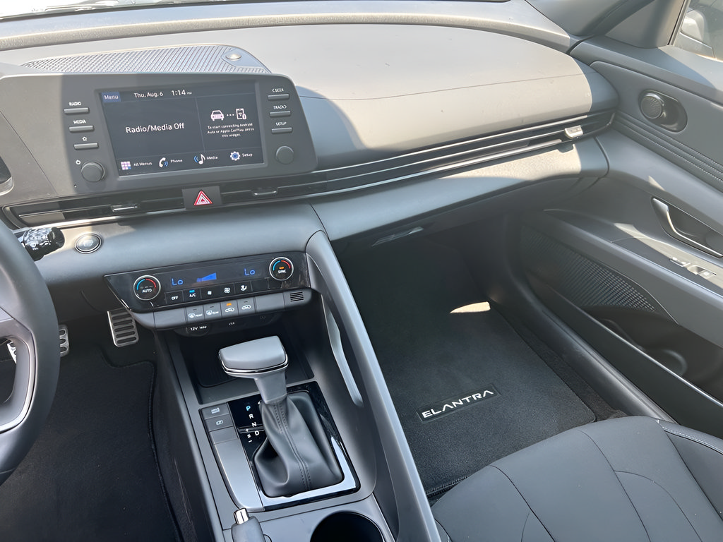 New 2026 Hyundai Elantra Sport FWD image 15