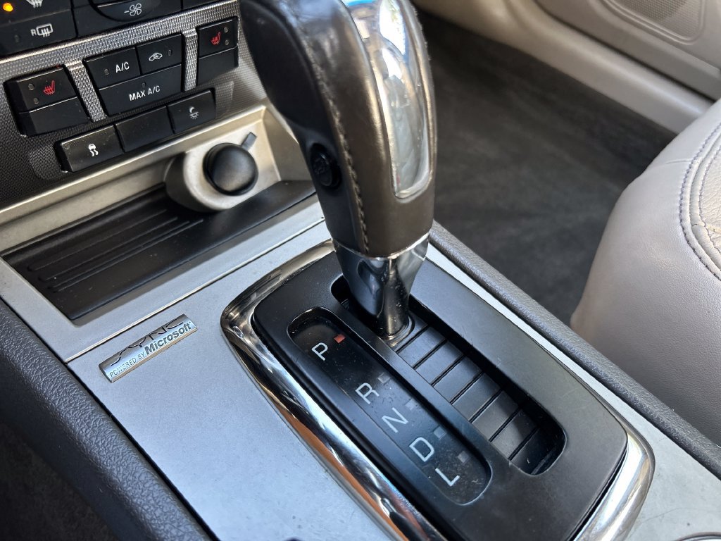 Used 2010 Ford Fusion SEL FWD image 26