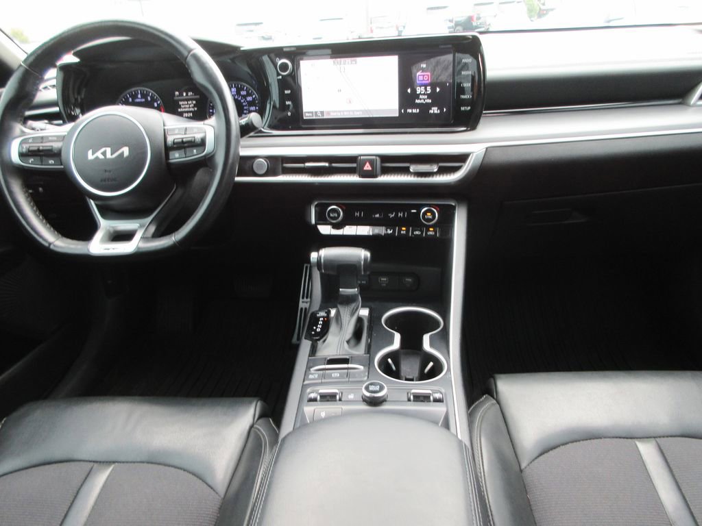 Used 2023 Kia K5 GT-Line image 15
