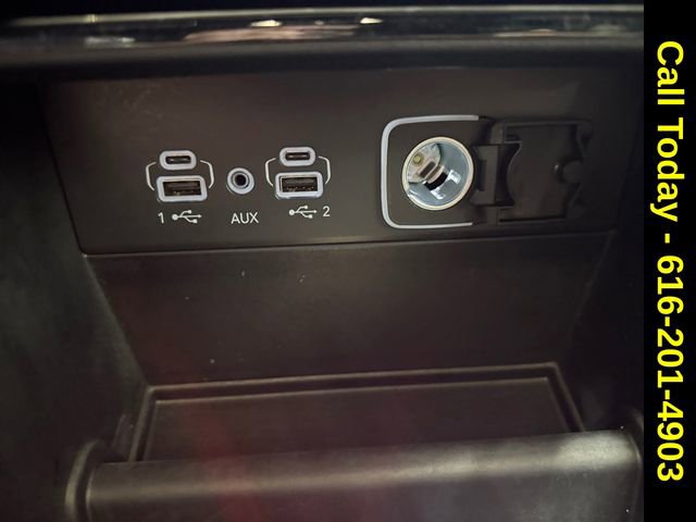 Used 2024 Jeep Grand Cherokee L Limited w/ Black Appearance Package image 16