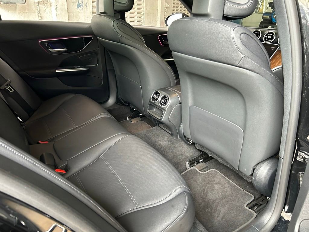 Used 2025 Mercedes-Benz C 300 4MATIC Sedan image 37