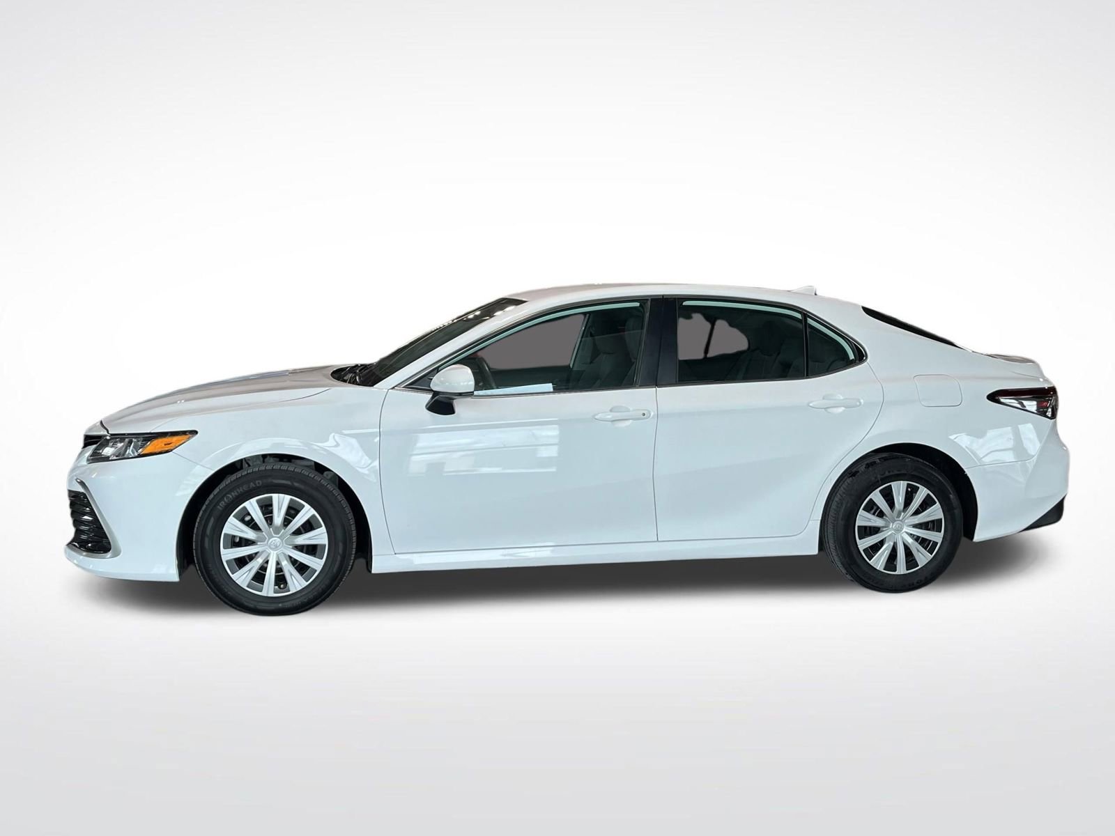 Used 2023 Toyota Camry LE FWD image 7
