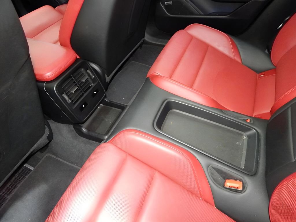 Used 2020 Porsche Taycan 4S image 34