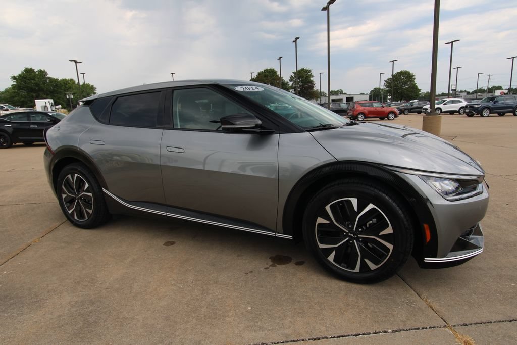 Used 2024 Kia EV6 Wind AWD/4WD image 3