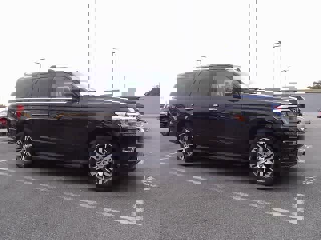 Certified 2024 Ford Expedition Limited image 4