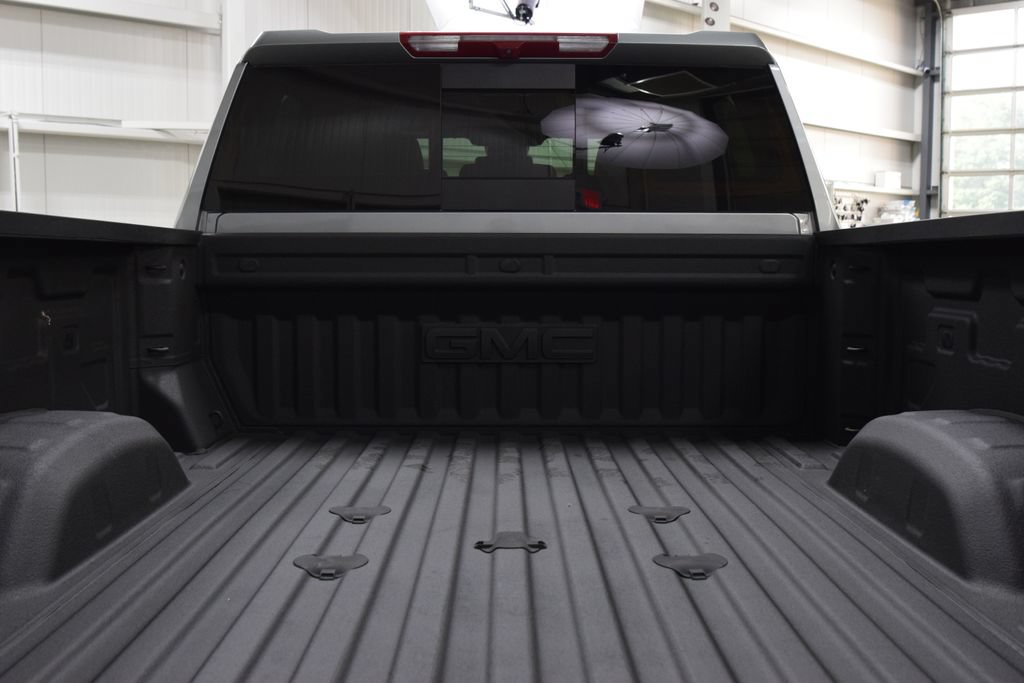 Used 2025 GMC Sierra 2500 SLT w/ SLT Premium Package AWD/4WD image 23
