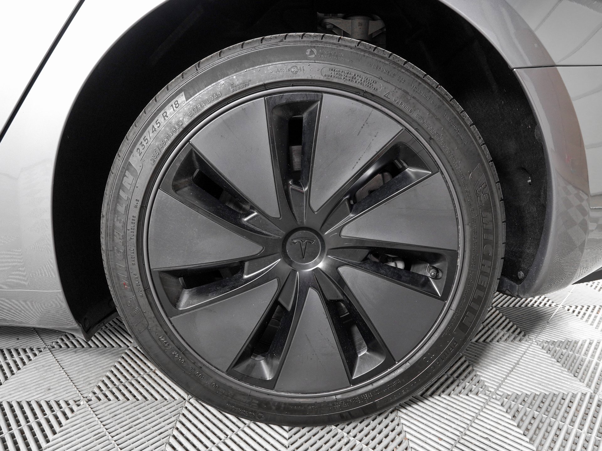 Used 2025 Tesla Model 3 Long Range image 40