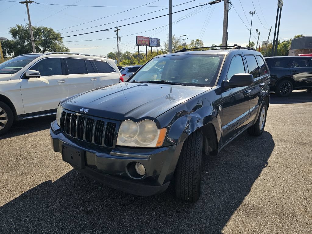 Used 2006 Jeep Grand Cherokee Laredo AWD/4WD image 2