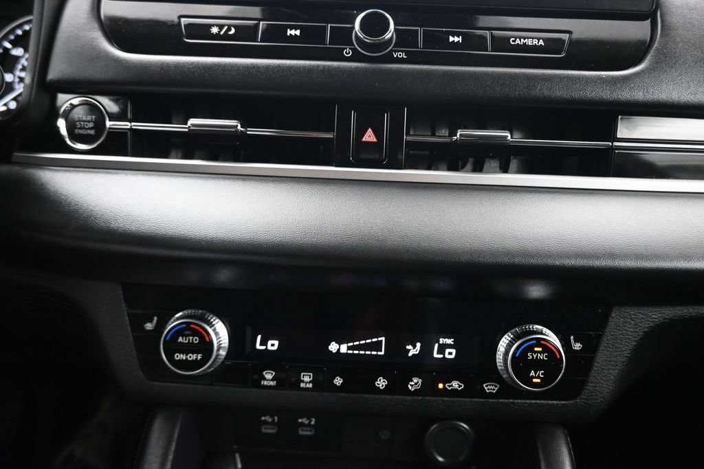 Used 2025 Mitsubishi Outlander AWD image 24