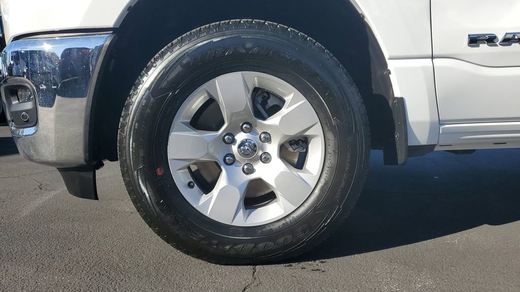 New 2026 RAM 1500 2WD Crew Cab image 7