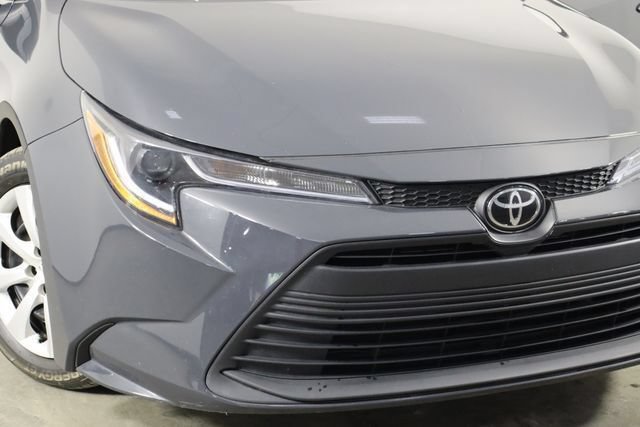Used 2025 Toyota Corolla LE FWD image 43