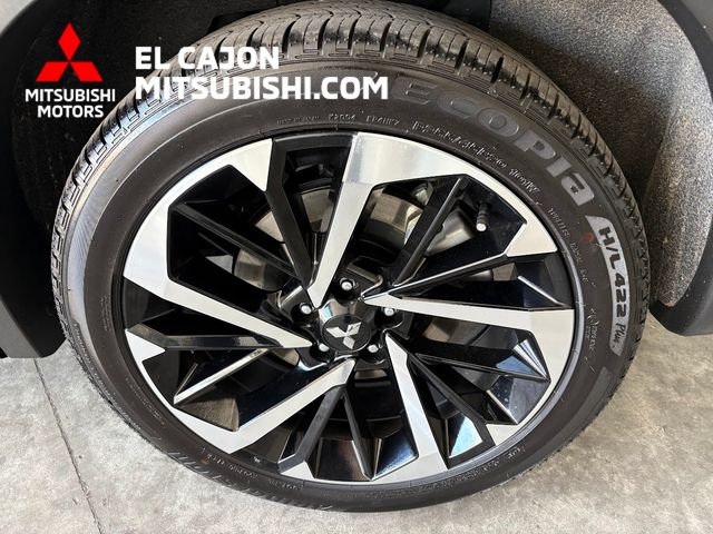 Used 2025 Mitsubishi Outlander SE AWD/4WD image 7