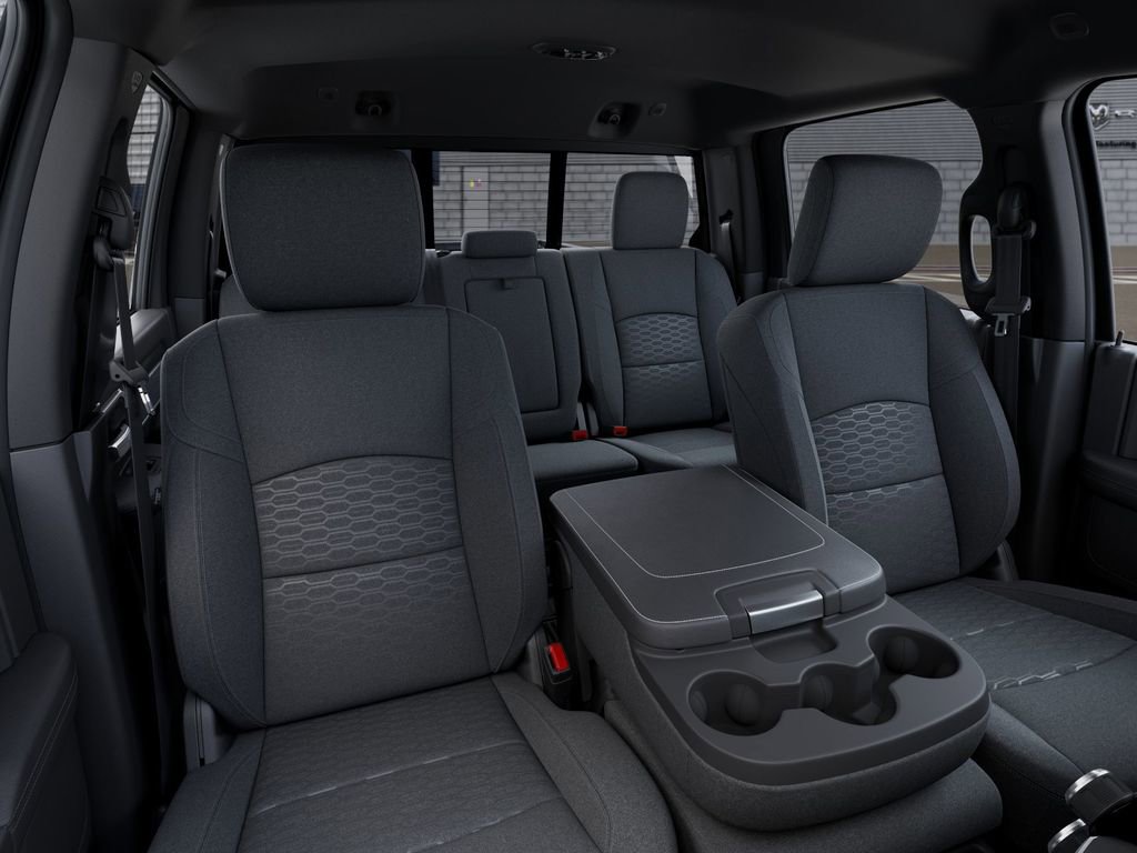 New 2026 RAM 3500 Big Horn AWD/4WD image 17