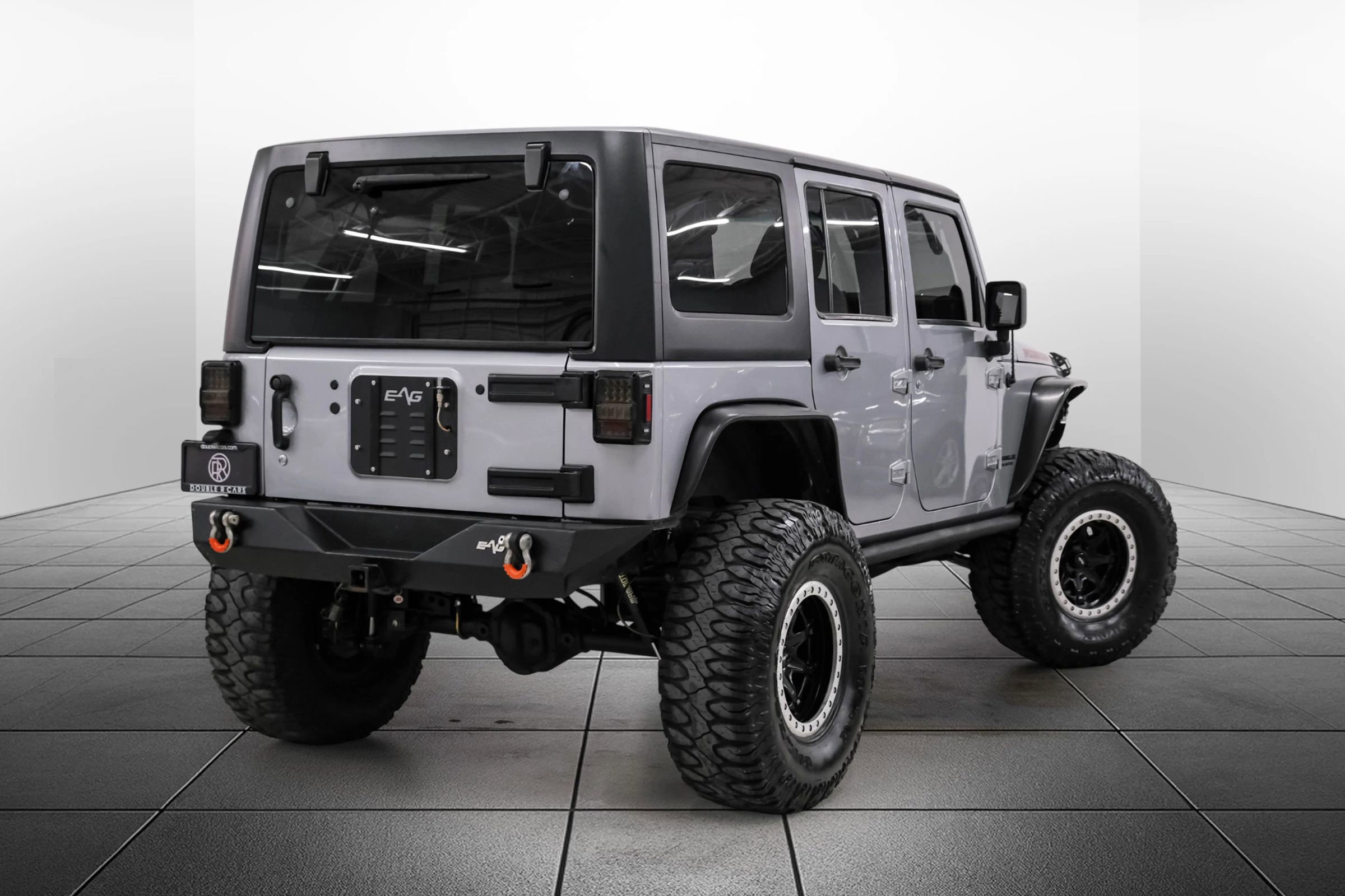 Used 2013 Jeep Wrangler Unlimited Sahara w/ Connectivity Group image 8