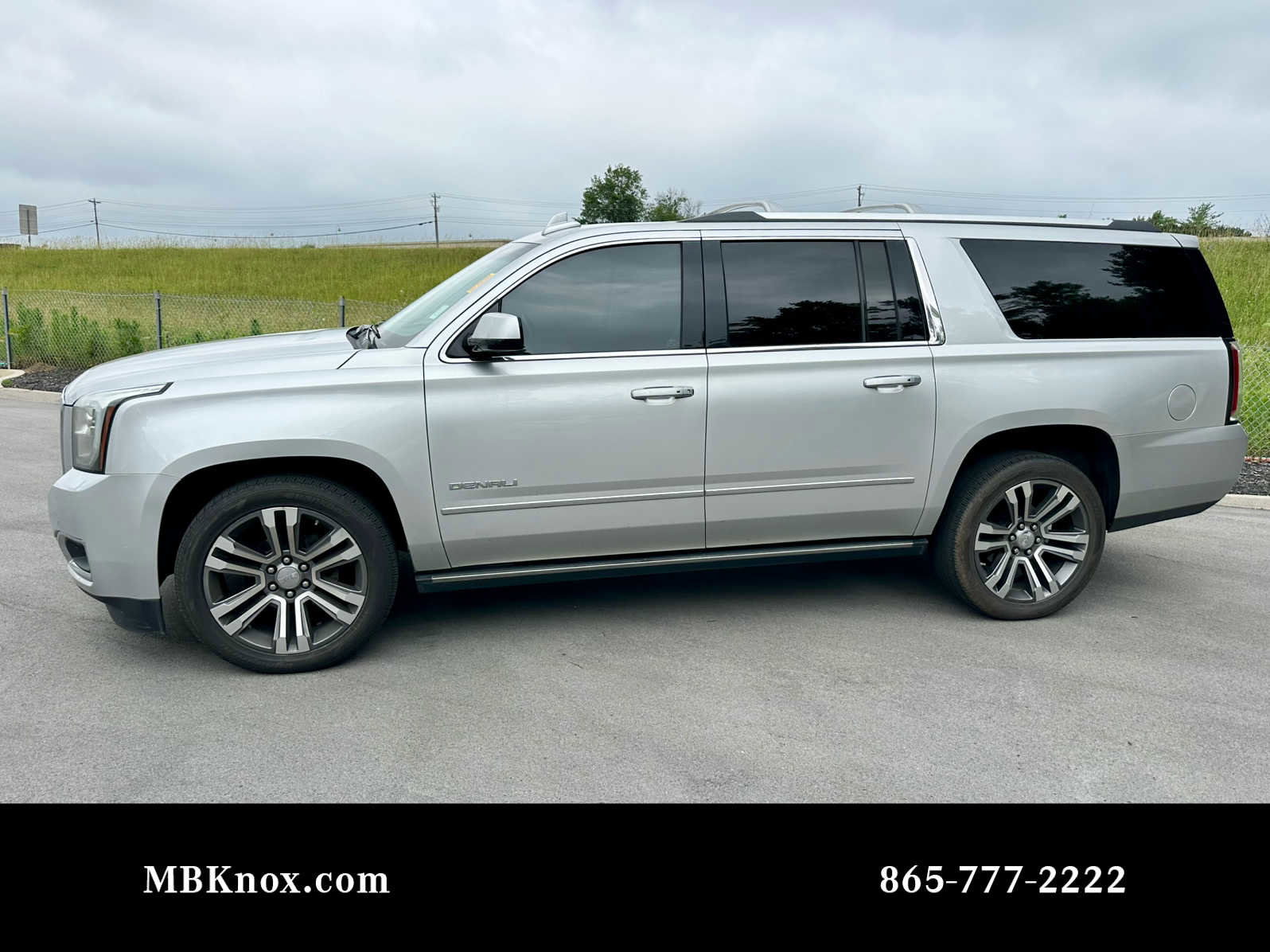 Used 2018 GMC Yukon XL Denali w/ Denali Ultimate Package AWD/4WD image 1