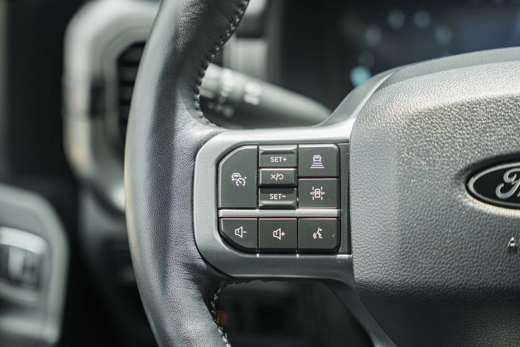 Used 2024 Ford F150 Lariat AWD/4WD image 39