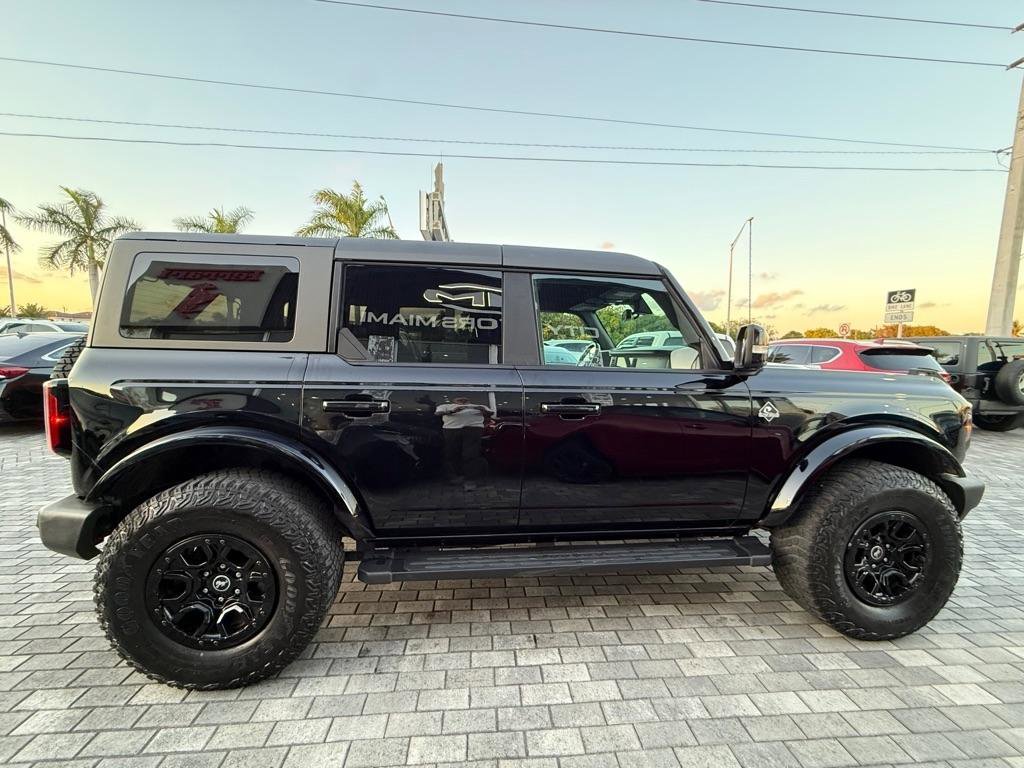 Used 2022 Ford Bronco Outer Banks image 9