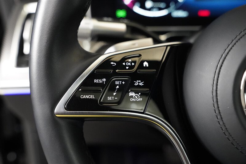 Used 2022 Mercedes-Benz S 500 4MATIC w/ AMG Line Package image 21