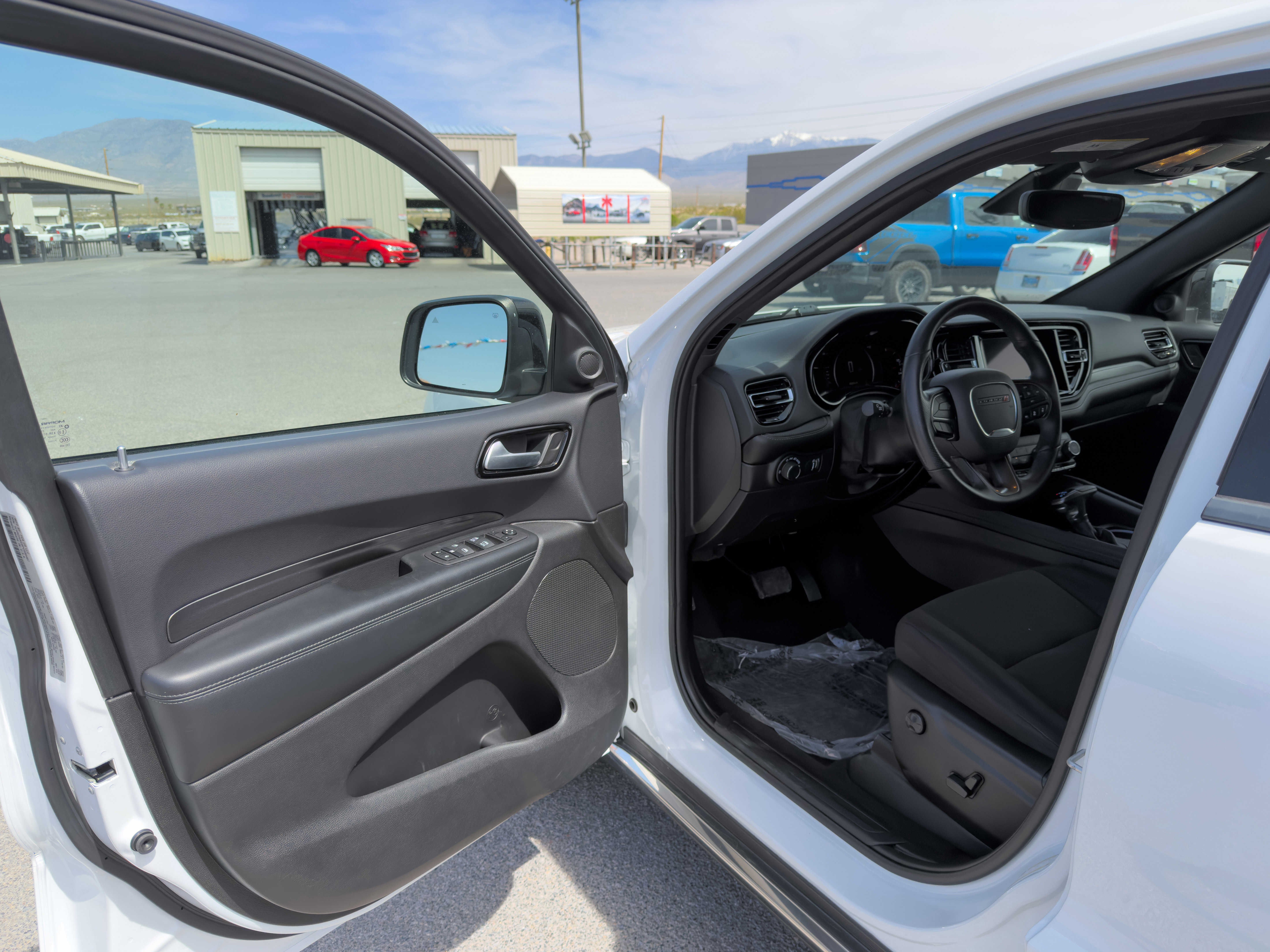 Used 2023 Dodge Durango SXT Launch Edition RWD image 10