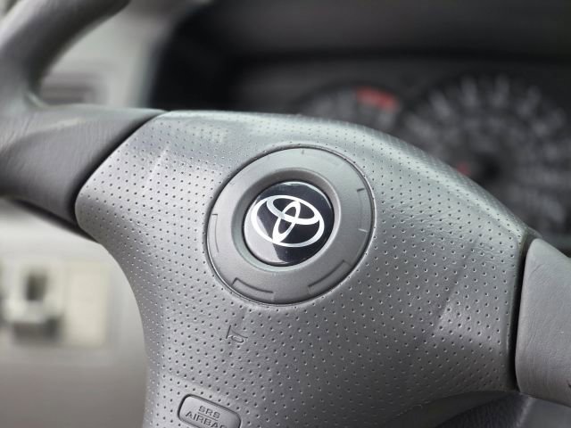 Used 2004 Toyota Corolla CE image 13