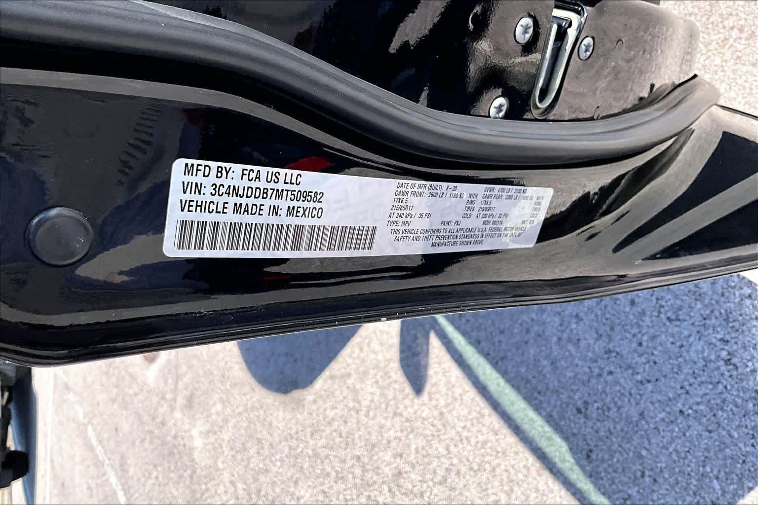 Used 2021 Jeep Compass Trailhawk AWD/4WD image 34