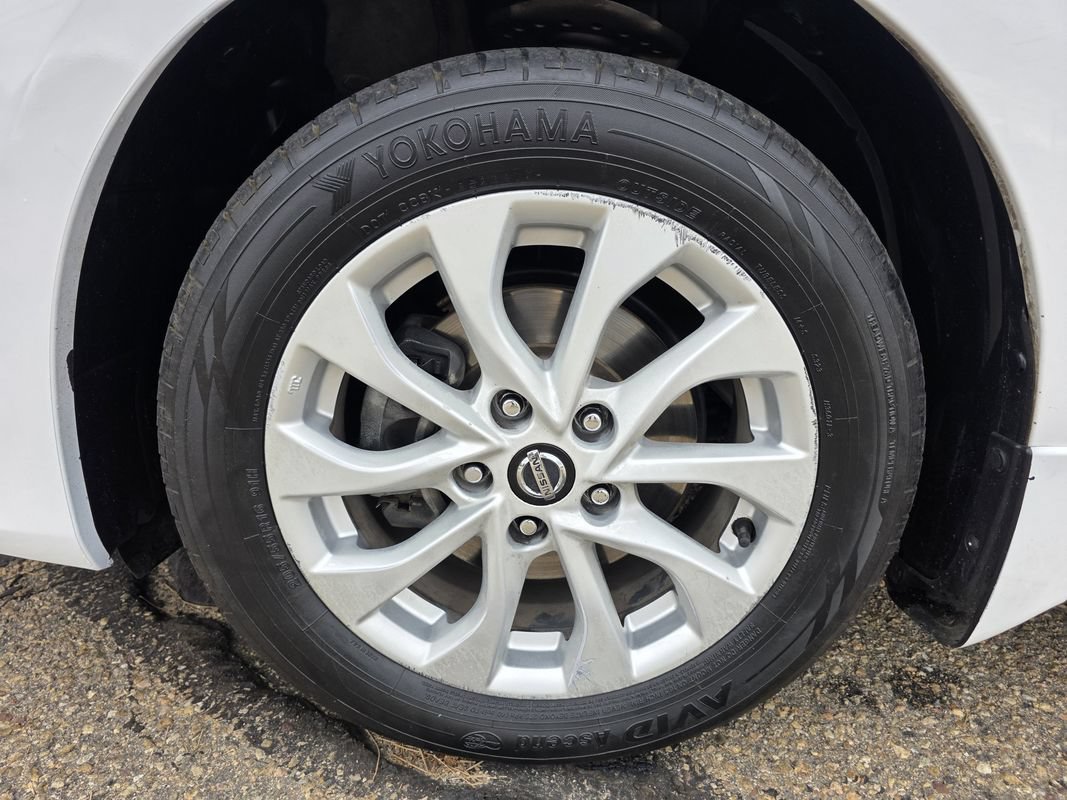 Used 2016 Nissan Sentra SV w/ Style Package FWD image 40