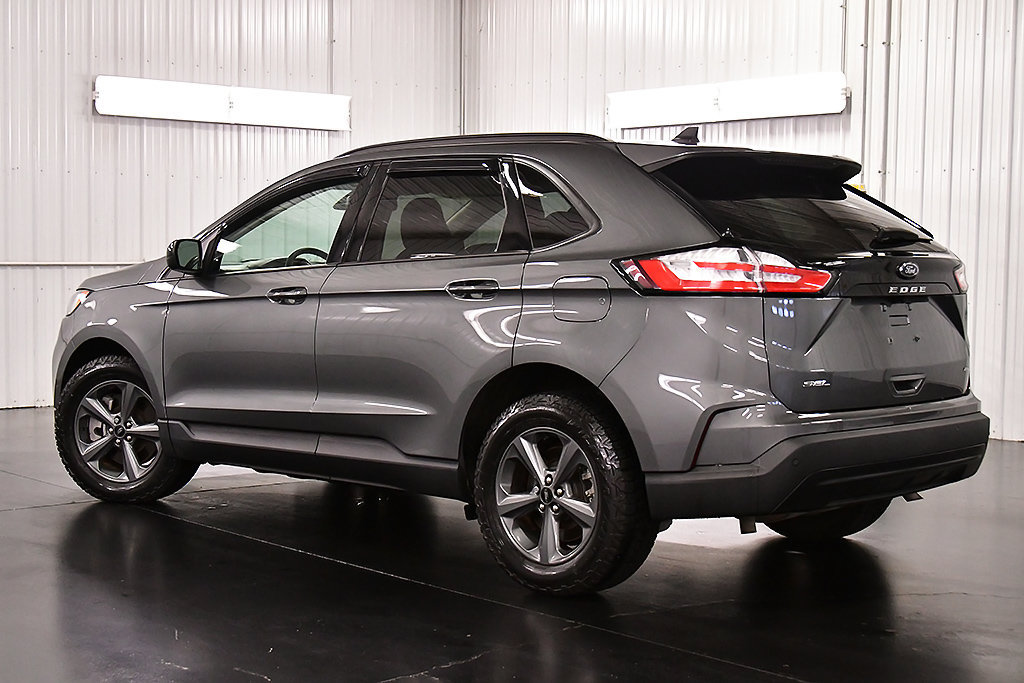 Used 2023 Ford Edge SEL w/ Sport Appearance Package AWD/4WD image 5