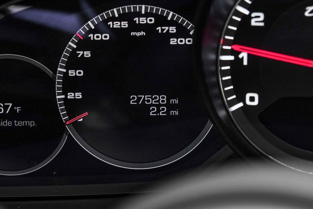 Used 2020 Porsche Cayenne Turbo AWD/4WD image 19