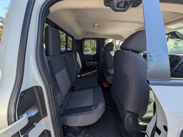 Used 2022 Nissan Titan S image 19