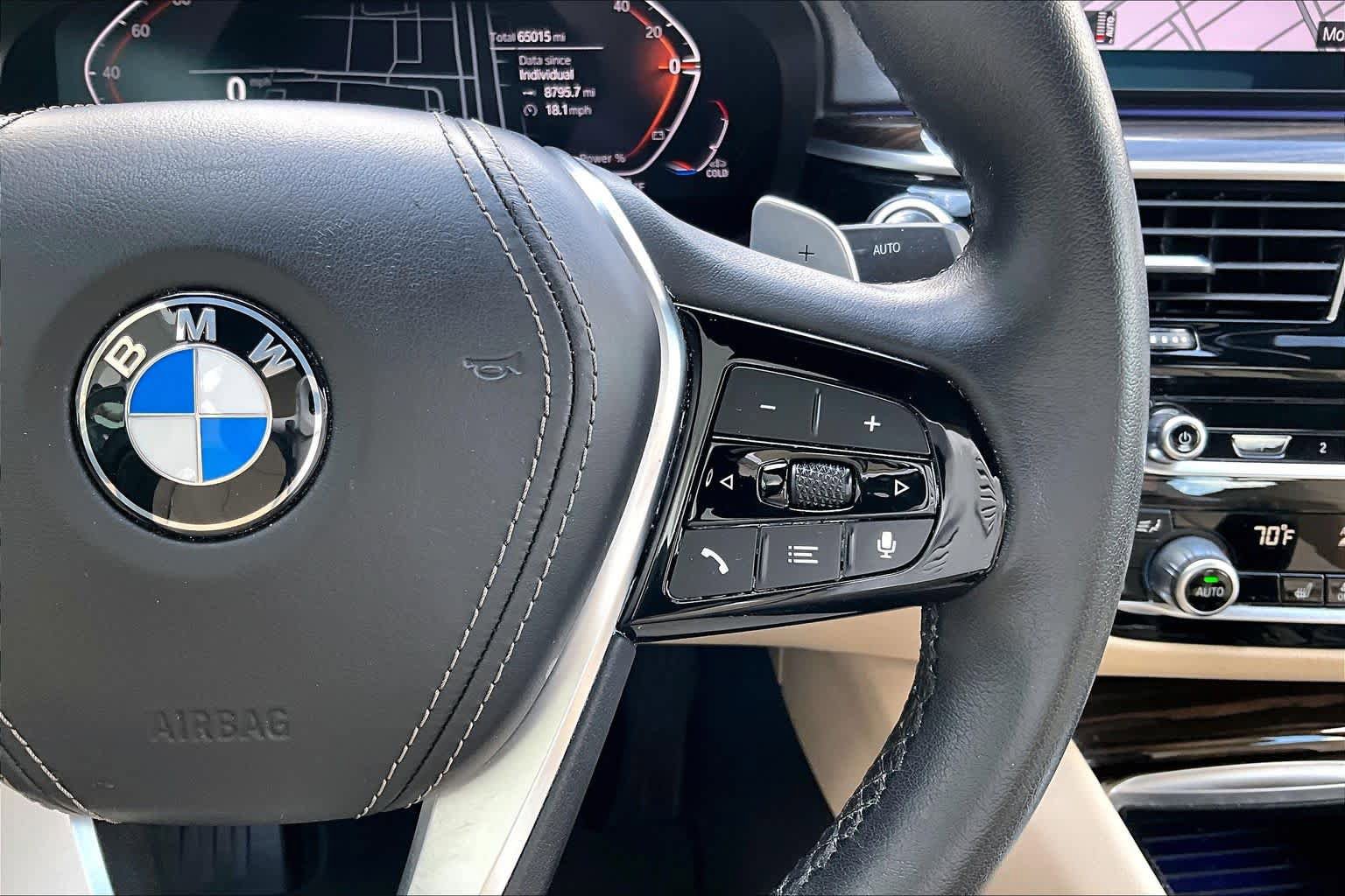 Used 2022 BMW 540i w/ Premium Package image 17