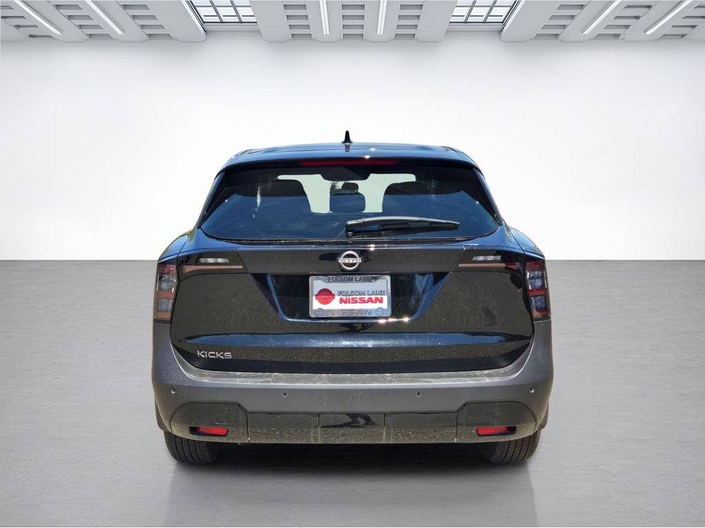 Used 2025 Nissan Kicks SV w/ Illumination Package FWD image 5