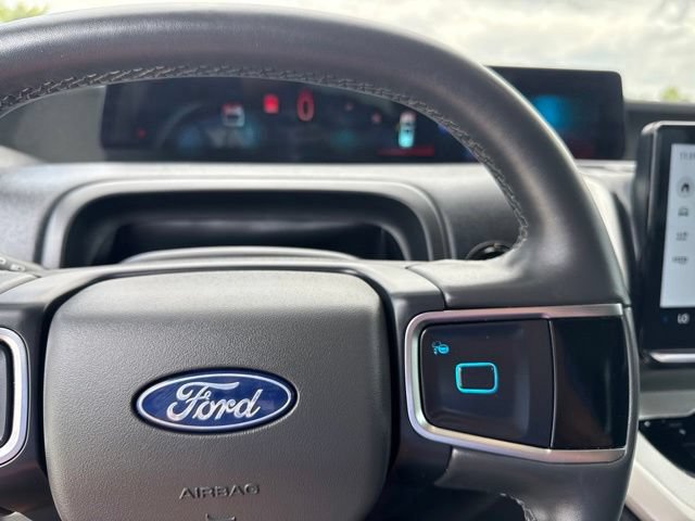 Used 2025 Ford Expedition Max Active AWD/4WD image 13
