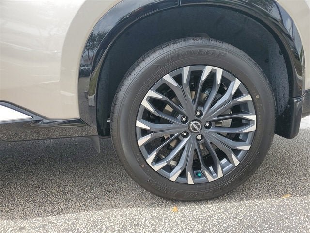 New 2025 Nissan Rogue Platinum w/ Tech Package FWD image 7