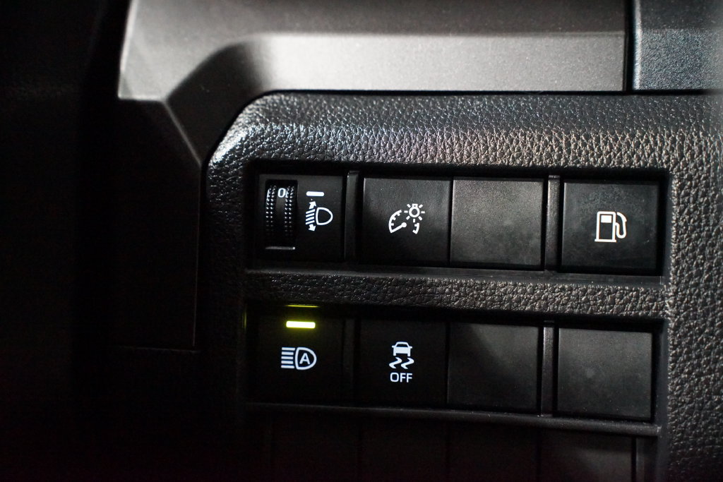 Certified 2026 Toyota 4Runner SR5 AWD/4WD image 25