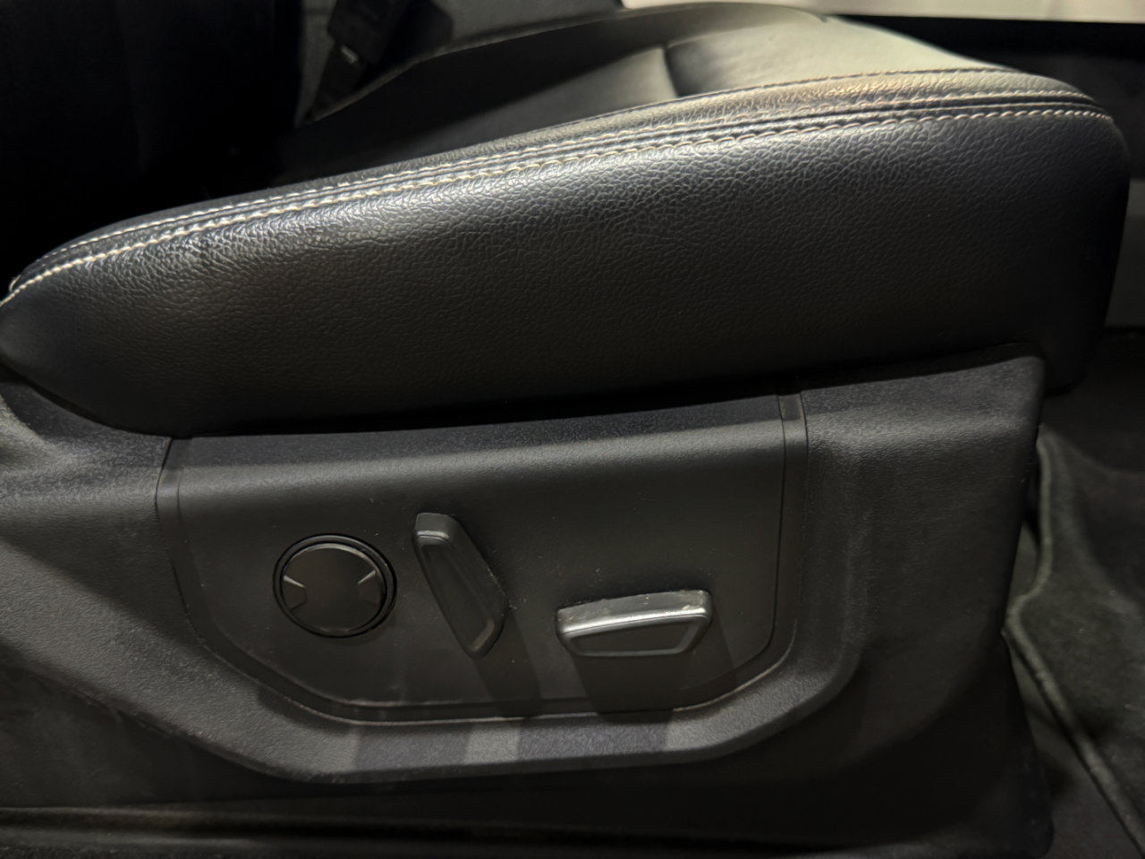 Used 2022 Ford F250 Lariat w/ Lariat Value Package image 29