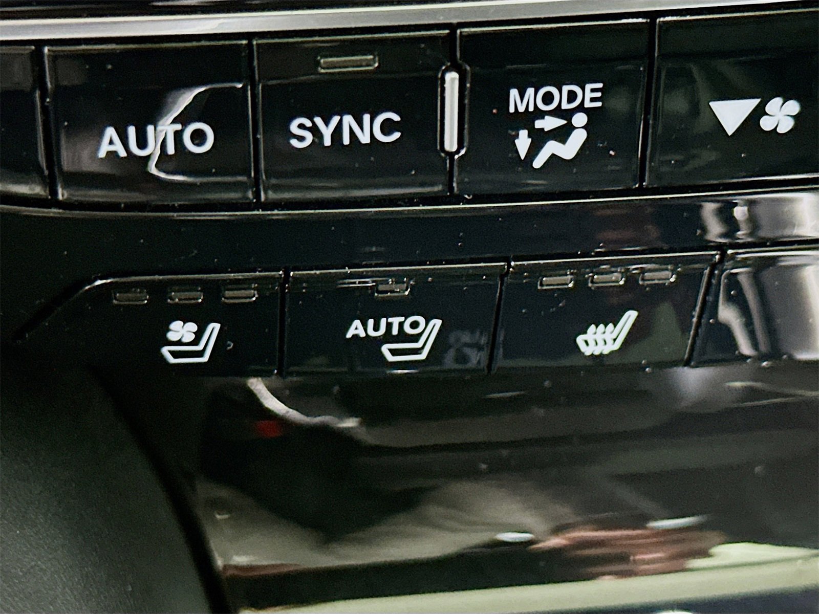 Used 2023 Acura MDX A-Spec image 21